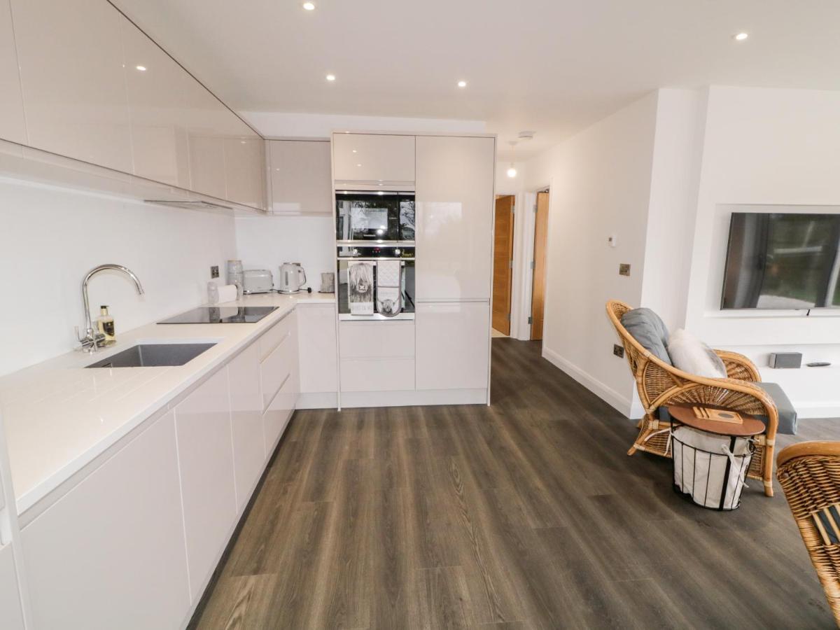 Вилла 19A Lismenary Road Ballyclare Экстерьер фото